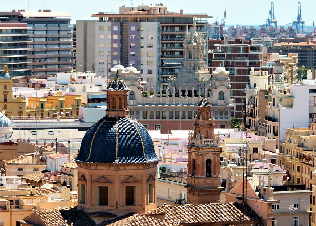 Regional policies and economic development of the Valencian Community Regional policies and economic development of the Valencian Community