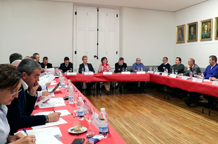 Propuestas para el desarrollo de una industria innovadora en las comarcas centrales Propuestas para el desarrollo de una industria innovadora en las comarcas centrales
