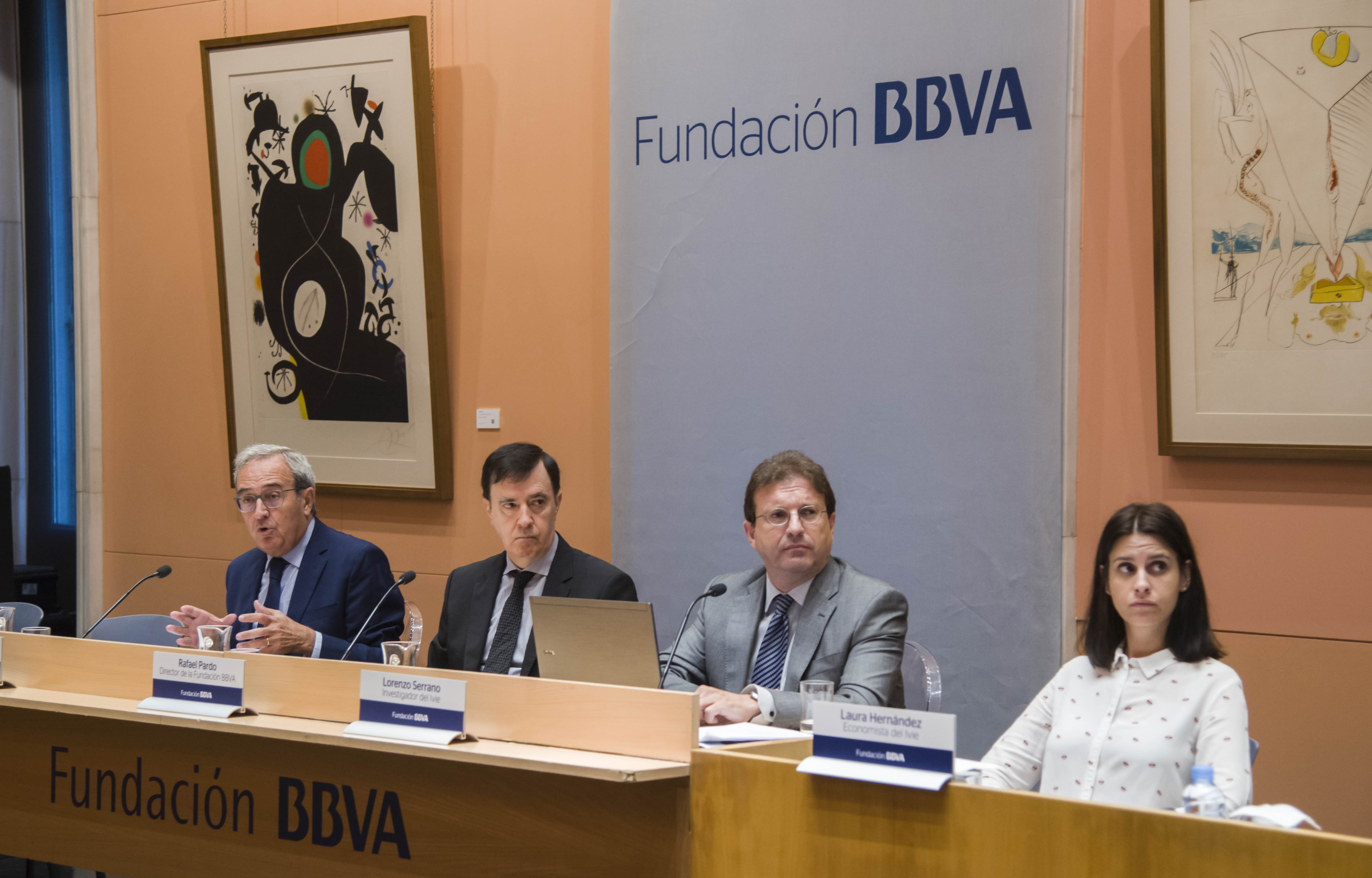 RUEDA DE PRENSA IVIE 01