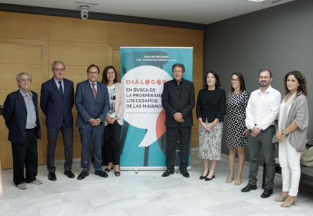 Fotogrupo_dialogoNairTerron
