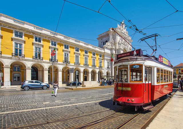 Talent attraction and retention in Portugal Talent attraction and retention in Portugal